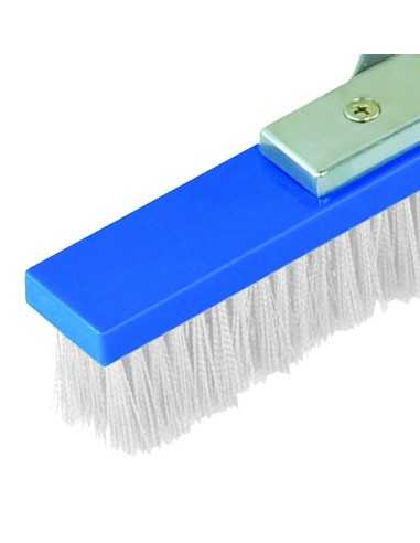 Cepillo con mango de aluminio